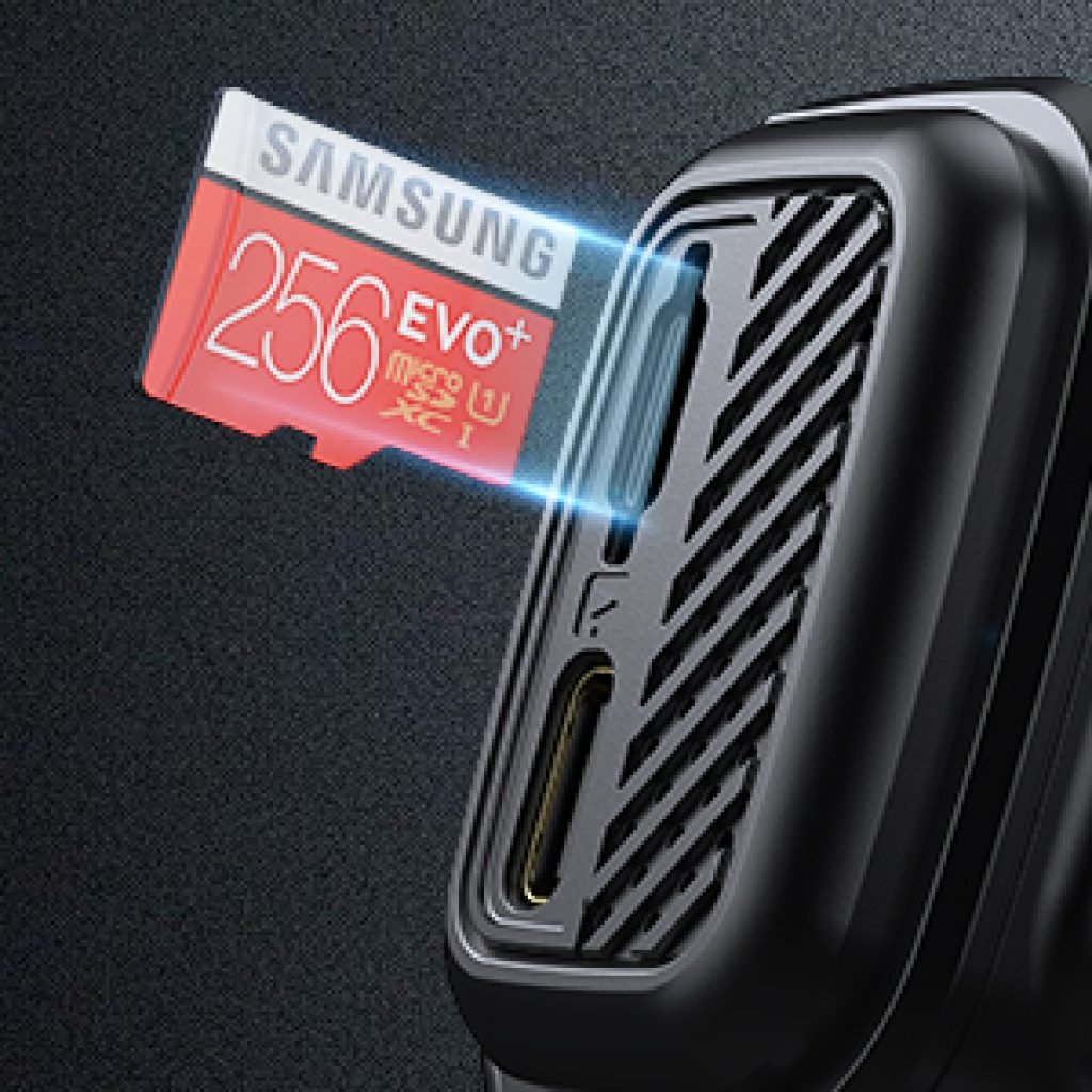 La dashcam D6 peut étendre son stockage jusqu’à 256 Go.